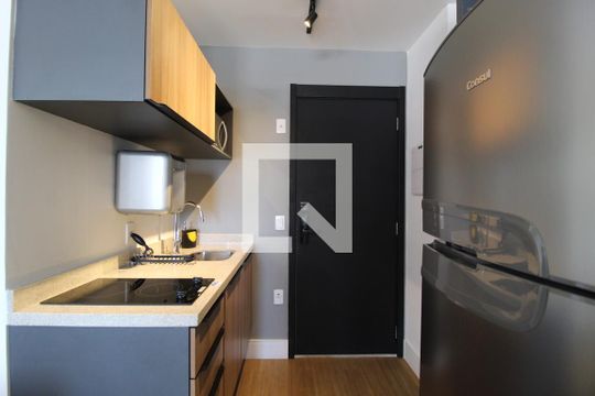 Cozinha de kitnet/studio para alugar com 1 quarto, 29m² em Itaim Bibi, São Paulo