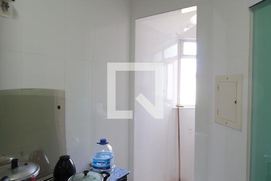 Cozinha de apartamento à venda com 3 quartos, 62m² em Jardim Guanabara, Belo Horizonte