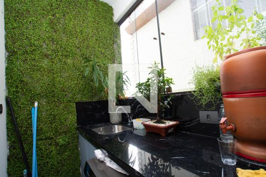 Área de Serviço de apartamento para alugar com 2 quartos, 69m² em Jardim Tijuco, Guarulhos