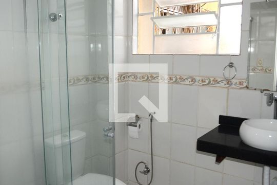 Banheiro de apartamento para alugar com 2 quartos, 52m² em Ribeiro de Abreu, Belo Horizonte