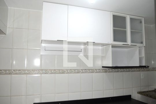 Cozinha - Armários de apartamento para alugar com 2 quartos, 52m² em Ribeiro de Abreu, Belo Horizonte
