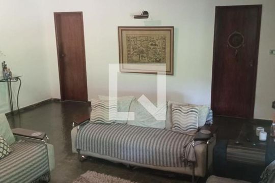 Sala de casa de condomínio à venda com 6 quartos, 350m² em Vale Verde, Betim