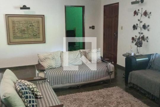Sala de casa de condomínio à venda com 6 quartos, 350m² em Vale Verde, Betim