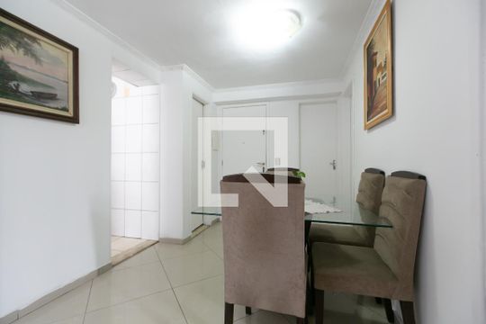 Sala de apartamento à venda com 4 quartos, 98m² em Vila Carmosina, São Paulo
