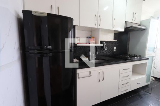 Cozinha de apartamento à venda com 2 quartos, 47m² em Jardim Santa Terezinha (zona Leste), São Paulo