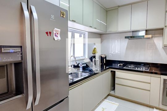 Cozinha de casa de condomínio à venda com 3 quartos, 145m² em Vila Mariana, São Paulo
