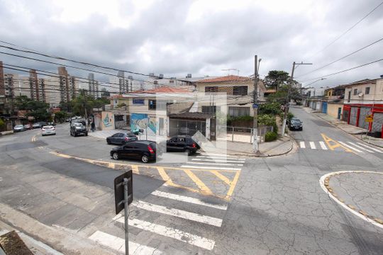 Vista da Rua de casa à venda com 2 quartos, 200m² em Jardim Umarizal, São Paulo