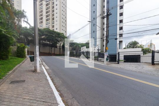 Vista da Rua de apartamento à venda com 1 quarto, 50m² em Paraíso do Morumbi, São Paulo