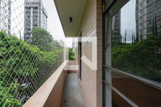 Sacada de apartamento para alugar com 3 quartos, 140m² em Savassi, Belo Horizonte