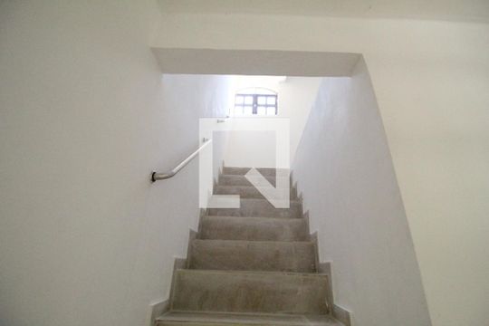 Acesso do 1º Pav para o 2º Pav de casa de condomínio à venda com 2 quartos, 162m² em Taquara, Rio de Janeiro