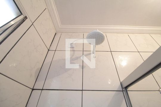 Banheiro de casa para alugar com 4 quartos, 360m² em Jardim dos Comerciários, Belo Horizonte