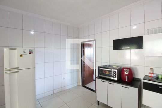 Cozinha de casa para alugar com 4 quartos, 360m² em Jardim dos Comerciários, Belo Horizonte