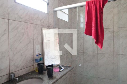 Banheiro da Suite de casa para alugar com 4 quartos, 360m² em Jardim dos Comerciários, Belo Horizonte