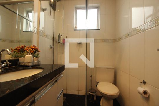 Banheiro  de apartamento à venda com 3 quartos, 205m² em Calafate, Belo Horizonte