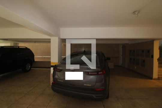 Vagas de garagem  de apartamento à venda com 3 quartos, 205m² em Calafate, Belo Horizonte