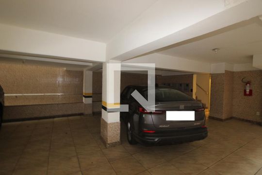 Vagas de garagem  de apartamento à venda com 3 quartos, 205m² em Calafate, Belo Horizonte