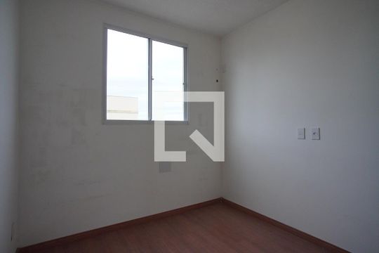 Quarto 2 de apartamento à venda com 2 quartos, 42m² em Rubem Berta, Porto Alegre