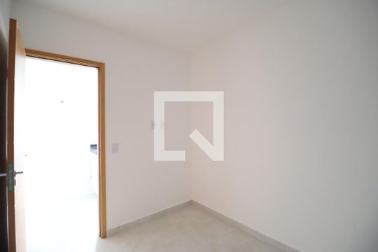 Quarto 2 de apartamento para alugar com 2 quartos, 40m² em Vila Germinal, São Paulo
