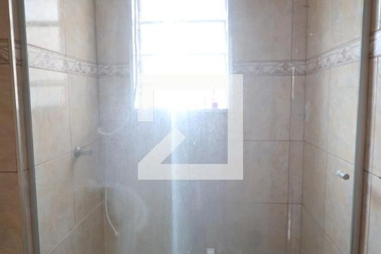 Banheiro de apartamento para alugar com 1 quarto, 35m² em Guajuviras, Canoas