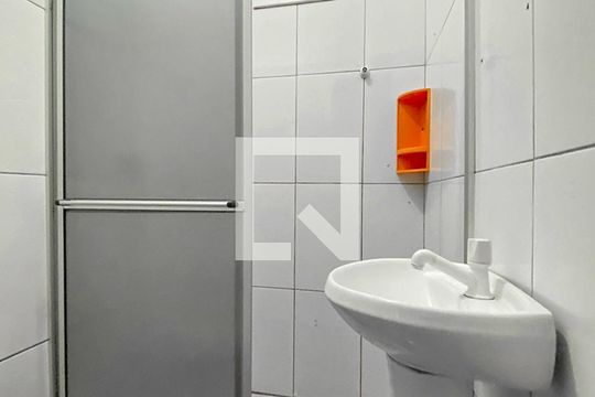 Banheiro de casa à venda com 3 quartos, 90m² em Scharlau, São Leopoldo
