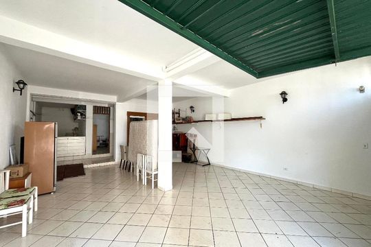 Garagem de casa para alugar com 2 quartos, 70m² em Vila Guarani (zona Sul), São Paulo
