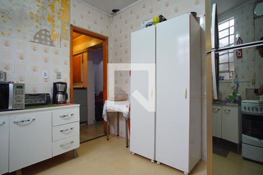 Cozinha de casa à venda com 4 quartos, 250m² em São João, Porto Alegre