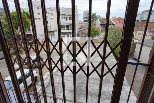 Quarto 1 Vista - Segundo Andar de casa à venda com 4 quartos, 250m² em São João, Porto Alegre