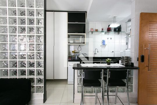 Cozinha de casa de condomínio à venda com 2 quartos, 68m² em Penha de França, São Paulo