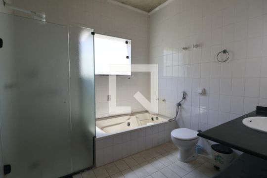 Banheiro Suíte de casa para alugar com 6 quartos, 700m² em Loteamento Joao Batista Juliao, Guarujá