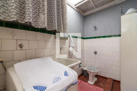 Área de Serviço de casa à venda com 3 quartos, 220m² em Parque Peruche, São Paulo