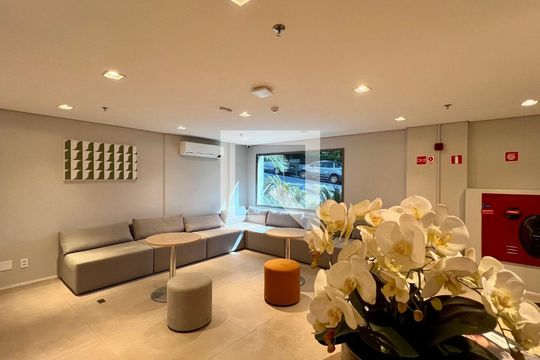 Hall de entrada de kitnet/studio à venda com 1 quarto, 21m² em Paraíso, São Paulo