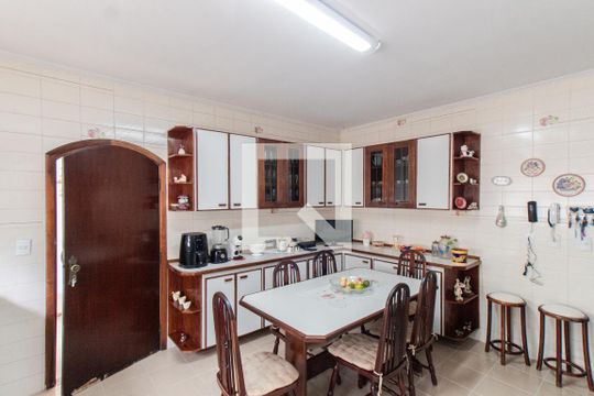 Cozinha de casa à venda com 3 quartos, 450m² em Barro Branco (zona Norte), São Paulo