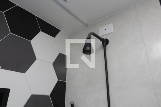 Banheiro de kitnet/studio à venda com 1 quarto, 22m² em Vila Esperança, São Paulo
