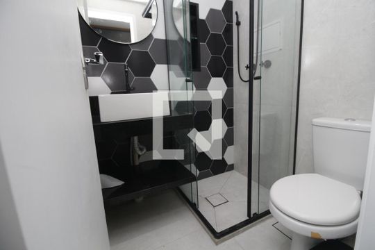 Banheiro de kitnet/studio à venda com 1 quarto, 22m² em Vila Esperança, São Paulo