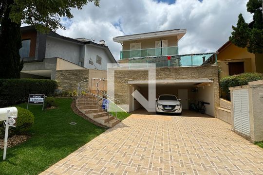Fachada de casa de condomínio à venda com 4 quartos, 271m² em Residencial Quatro (alphaville), Santana de Parnaíba