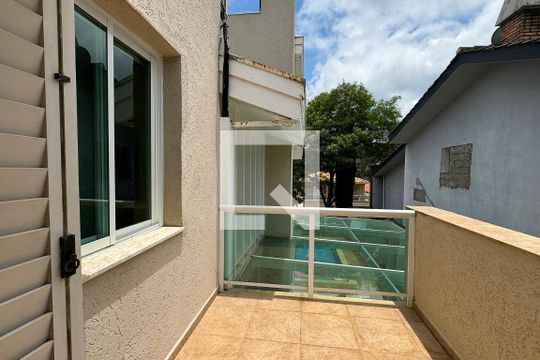 sacada do Quarto 1 de casa de condomínio à venda com 4 quartos, 271m² em Residencial Quatro (alphaville), Santana de Parnaíba