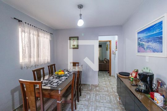 Cozinha de casa à venda com 2 quartos, 125m² em Conceicao, Osasco