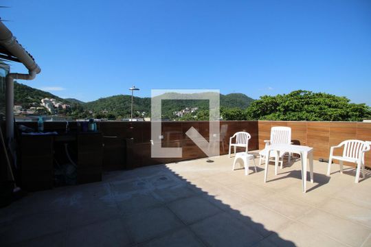 Área Externa de kitnet/studio para alugar com 1 quarto, 84m² em Jacarepaguá, Rio de Janeiro