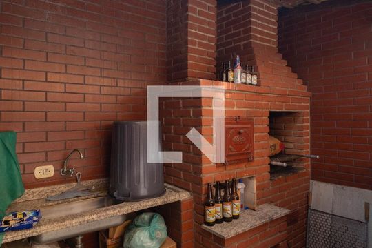 Churrasqueira de casa para alugar com 3 quartos, 274m² em Vila Santana, São Paulo