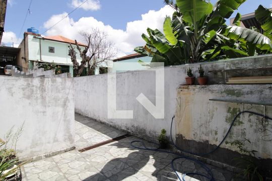 Quintal de casa à venda com 3 quartos, 180m² em Tucuruvi, São Paulo