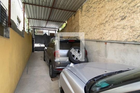 Garagem de casa à venda com 3 quartos, 180m² em Tucuruvi, São Paulo