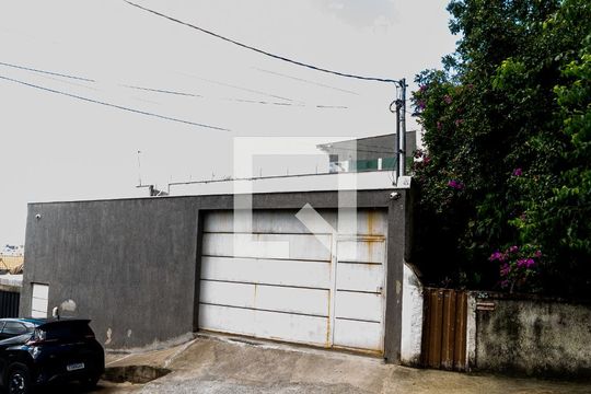 Fachada de kitnet/studio para alugar com 1 quarto, 22m² em Santa Efigênia, Belo Horizonte