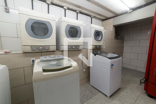 Área comum - Lavanderia de kitnet/studio para alugar com 1 quarto, 22m² em Santa Efigênia, Belo Horizonte