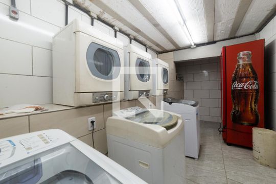 Área comum - Lavanderia de kitnet/studio para alugar com 1 quarto, 22m² em Santa Efigênia, Belo Horizonte