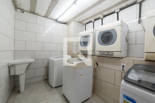 Área comum - Lavanderia de kitnet/studio para alugar com 1 quarto, 22m² em Santa Efigênia, Belo Horizonte