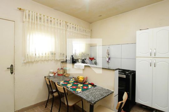 Cozinha de casa para alugar com 2 quartos, 60m² em Tremembé, São Paulo