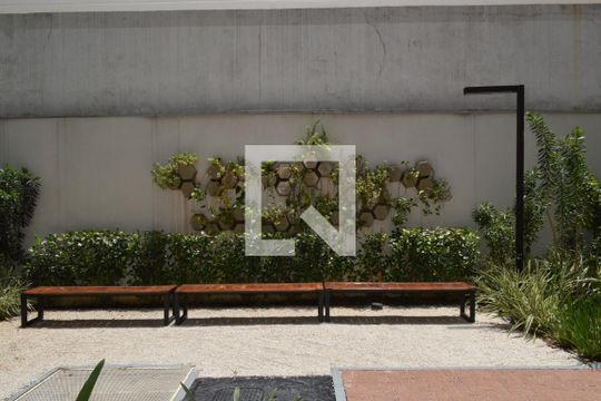 Área comum de kitnet/studio para alugar com 1 quarto, 27m² em Liberdade, São Paulo