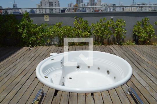 Spa de kitnet/studio para alugar com 1 quarto, 27m² em Liberdade, São Paulo