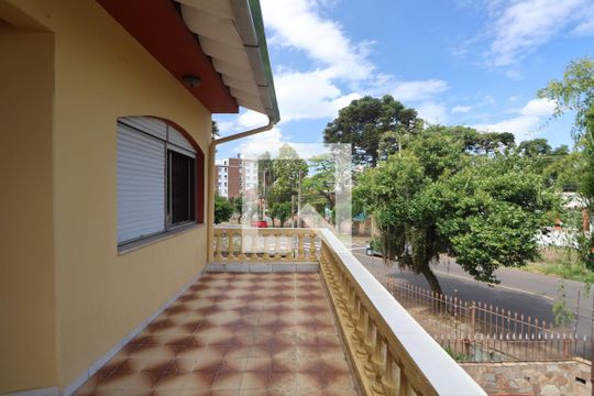 Sacada de casa à venda com 3 quartos, 587m² em Nossa Senhora das Gracas, Canoas