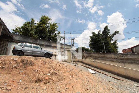 Garagem de casa à venda com 6 quartos, 520m² em Céu Azul, Belo Horizonte